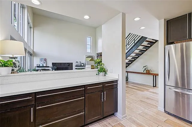 221 Highway Dr — Photo 14