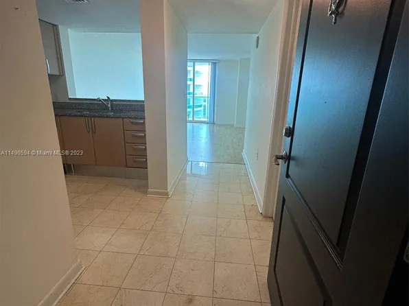 2101 Brickell Ave APT 2311, Miami, FL 33129