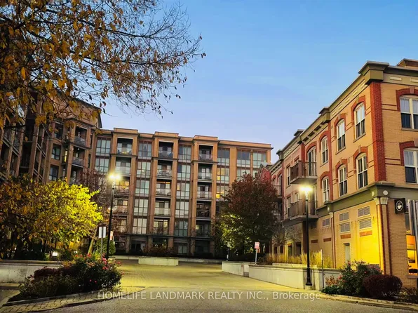 68 Main St N #501, Markham, ON L3P 0N5