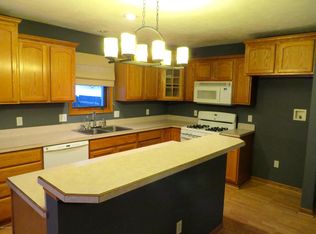7001 Timberview Dr, Greenville, MI 48838