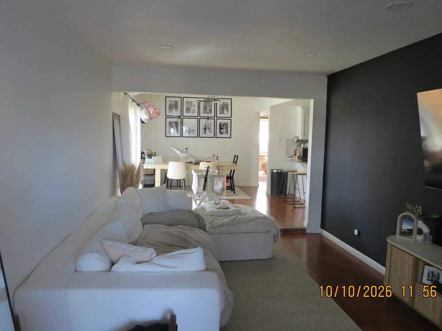 2 bed, 1000 sqft, $2,100 — Photo 1