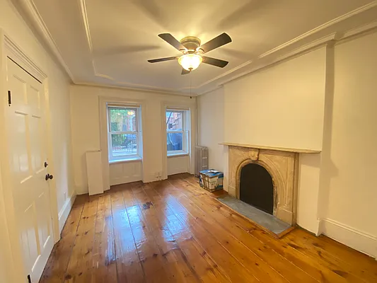 Rented by Realty Collective | media 16