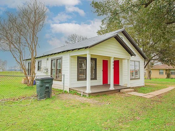 3rd image of 1606 W State Highway 21 Unit B