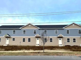 114 McKinstry Ave #B, Chicopee, MA 01013