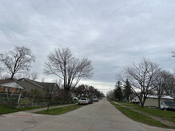 5th image of 2005 Coronette Ave