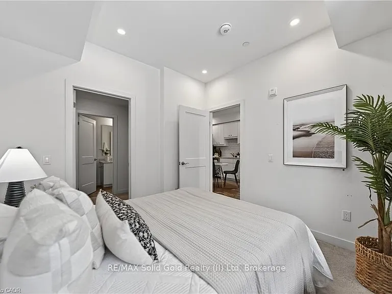 247 Northfield Dr E #210 — Photo 14