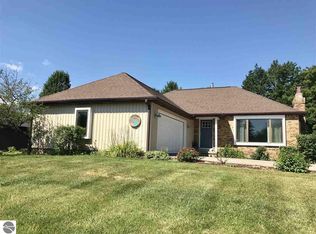 4590 Buckhorn Dr, Traverse City, MI 49684