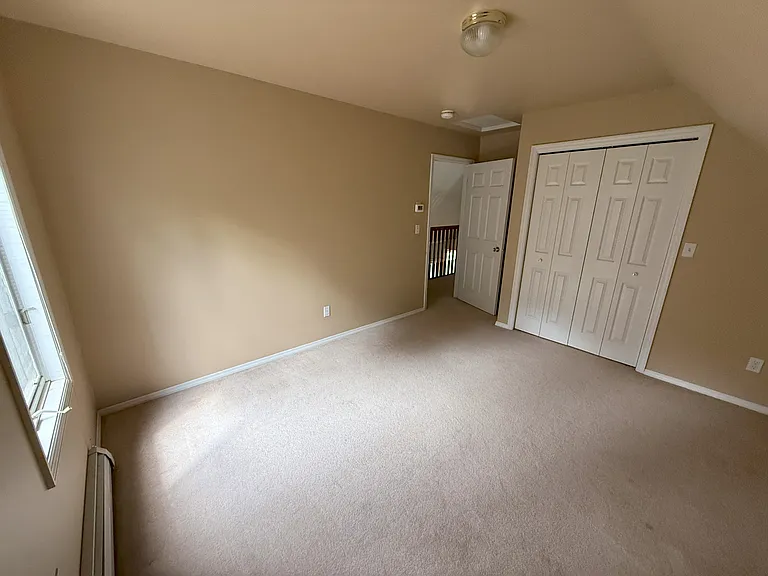 3075 Spring Meadows Dr — Photo 10