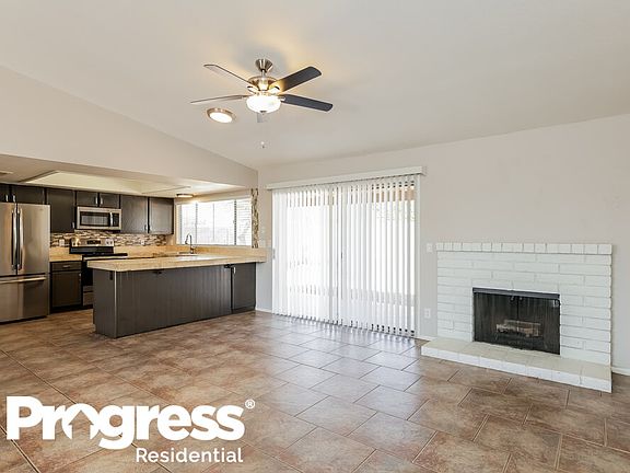 5th image of 1026 W Tonopah Dr