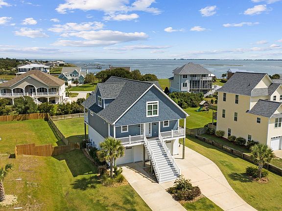 2nd image of 409 Island View Drive