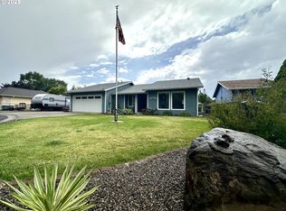 10412 S East St, Island City, OR