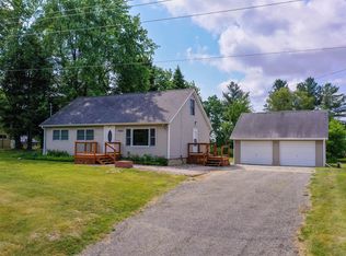 8088 E Carpenter Rd, Davison, MI 48423