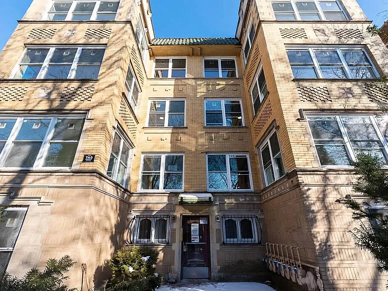 4939 N Saint Louis Ave #3N — Photo 6