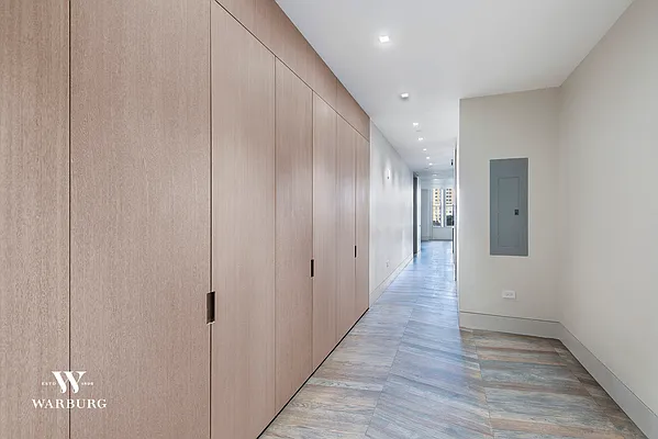 Rented by Warburg | media 31