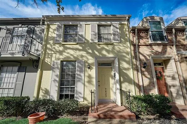 9829 Park Lane Ct #B — Photo 1