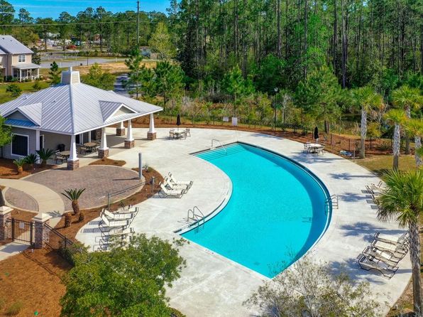 245 N Sand Palm Rd, Freeport, FL 32439