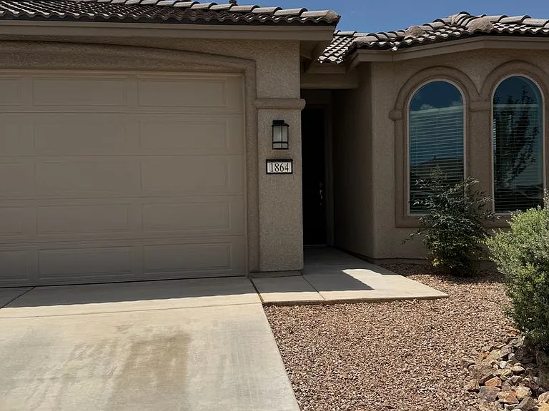 1864 Brookshire Dr — Photo 1