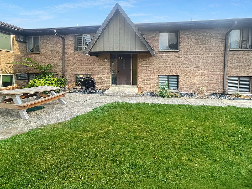 1720 Porter St SW #12