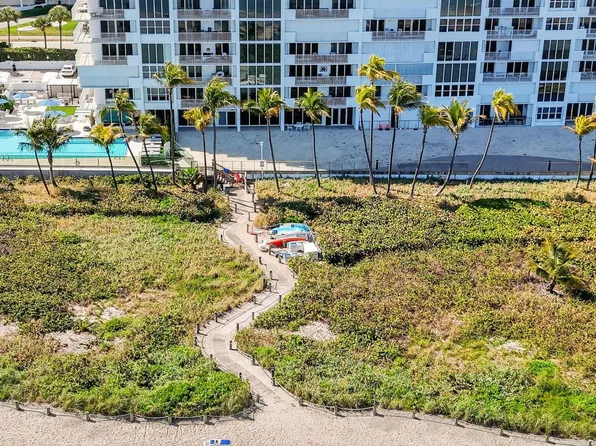 3000 S Ocean Blvd APT 1004, Boca Raton, FL 33432