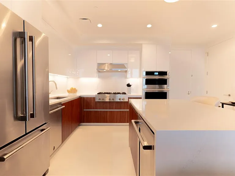 400 Central Ave #2009 — Photo 14