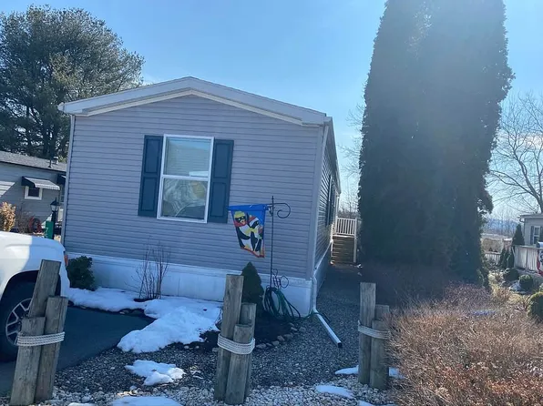 75 Derose St, Walnutport, PA 18088