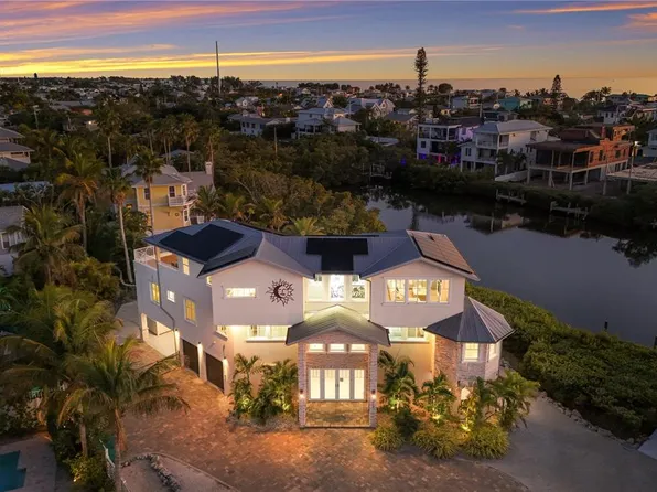 313 Hammock Cir, Anna Maria, FL 34216