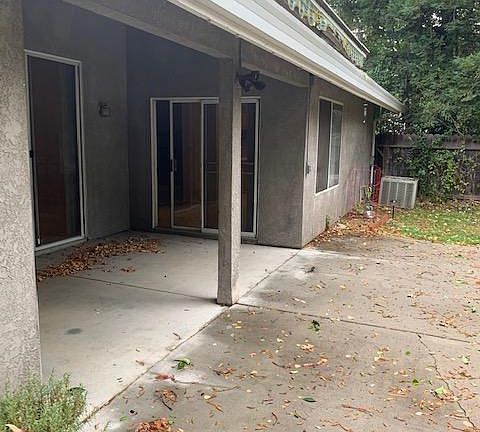 2nd image of 2206 Manzanita Ct
