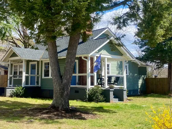 21 Ackley Rd, Greenville, SC 29607