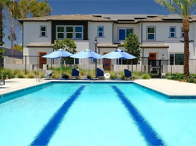 2421 Little Rock Ln — Photo 27