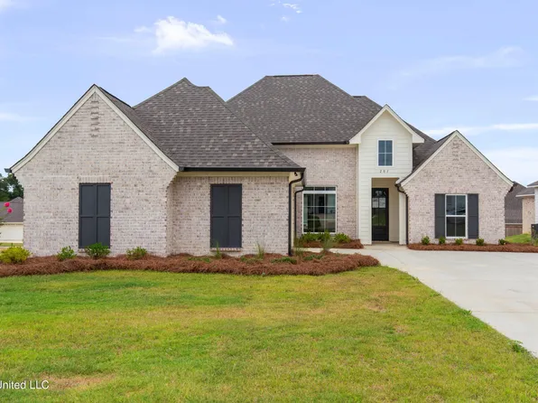 201 Harvest View Pl, Madison, MS 39110