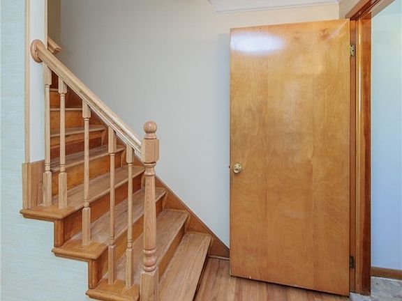 3rd image of 2207 Campus Rd