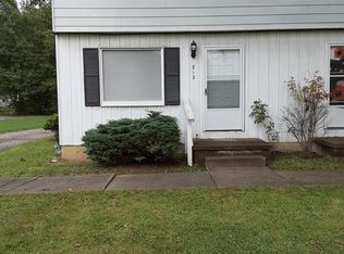 212 Roberts St, Niles, OH
