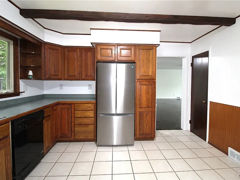 24 Forest Rd — Photo 26