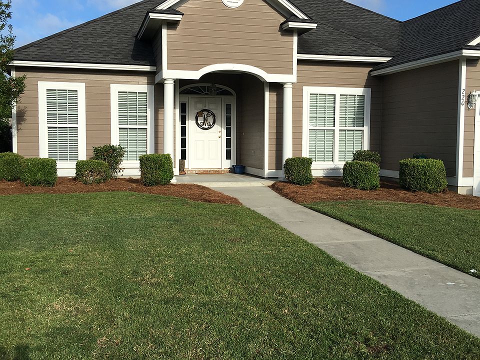 1st image of 220 Thrasher Way