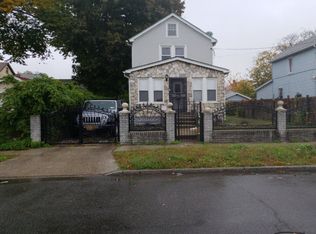 12311 Montauk St, Springfield Gardens, NY 11413