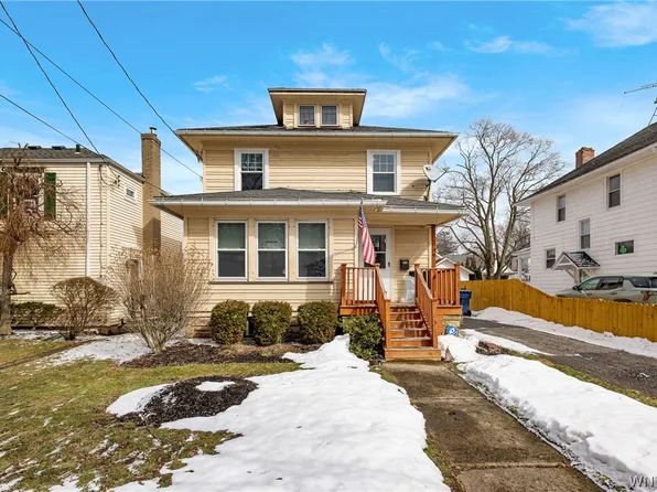 46 Beverly Ave, Lockport, NY 14094
