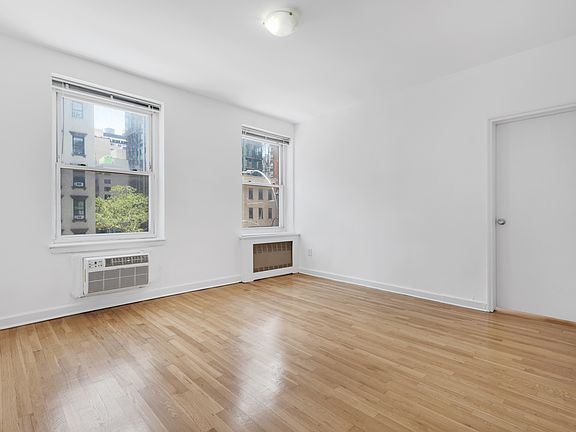 3rd image of 151 E 20th St APT 3D