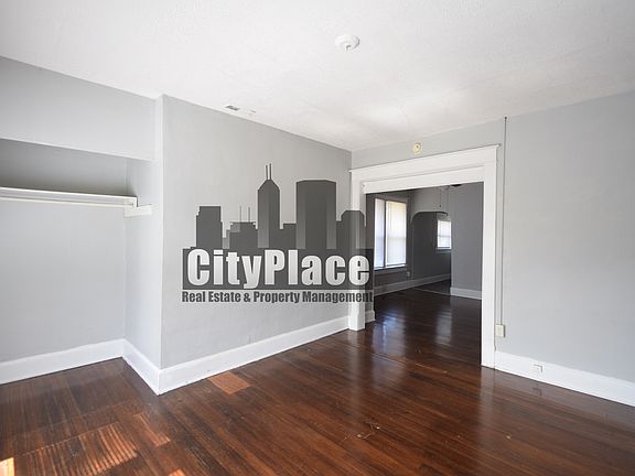 4th image of 558 E 37th St Unit 2