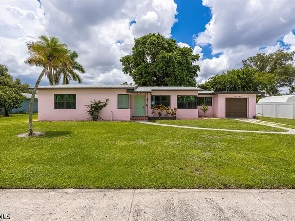 1442 Olmeda Way, Fort Myers, FL 33901