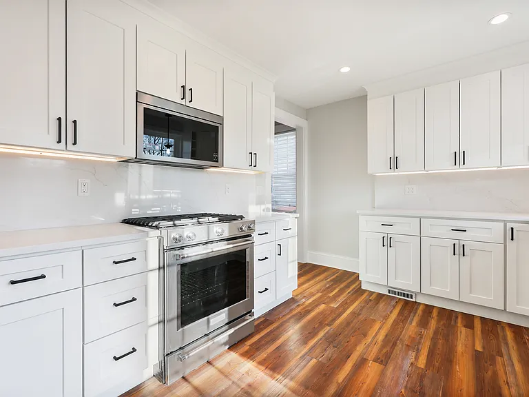 58 Walter Ave — Photo 14