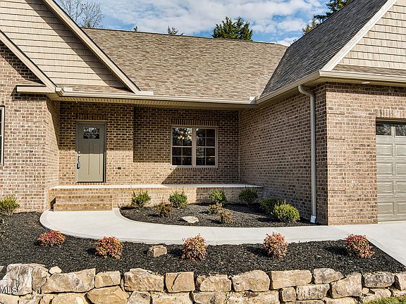 3rd image of 114 Saloli Way
