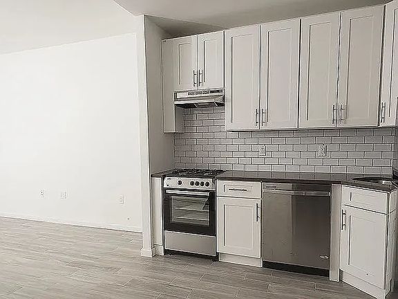 2nd image of 1115 47th Rd APT 3