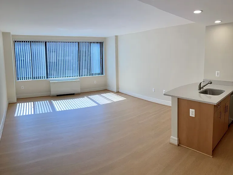 1255 New Hampshire Ave NW — Photo 76