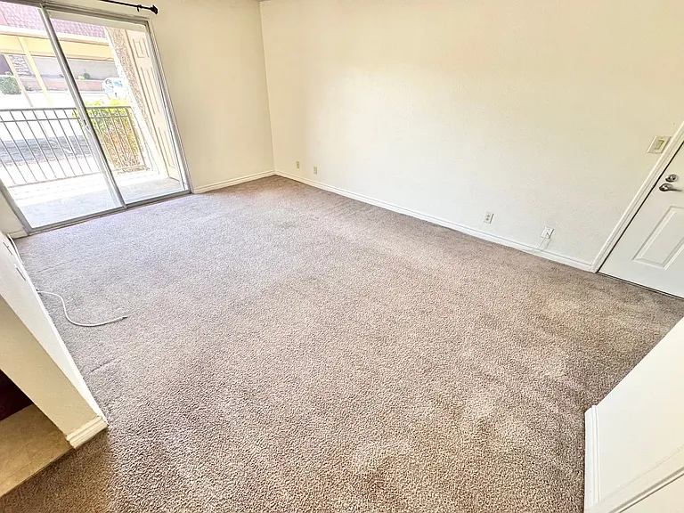 5060 Indian River Dr #379 — Photo 3