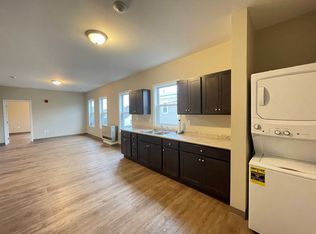 463 Beech St APT 3, Manchester, NH 03103