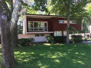 25 Walnut Knls, Canton, MA 02021