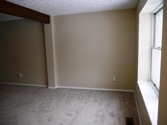 3rd image of 3843 Julia Ct