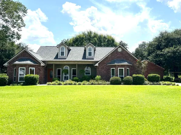 4715 Raymond Labauve Rd, Brusly, LA 70719