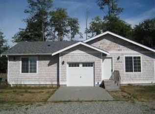 7326 Elaine St, Blaine, WA 98230