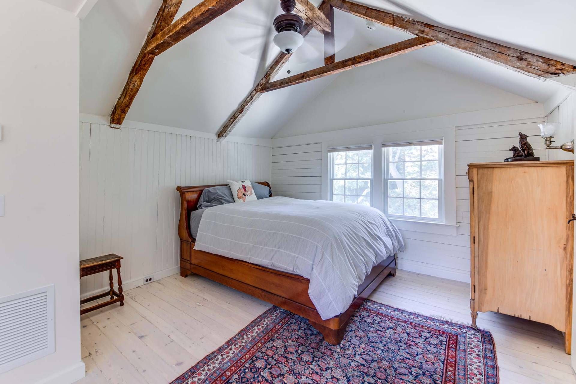 19 Pudding Hill Ln, East Hampton, NY 11937 Out East